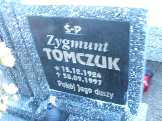 Grób Zygmunt Tomczuk