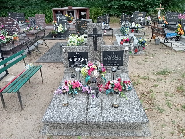 Grób Teodor Sobucki