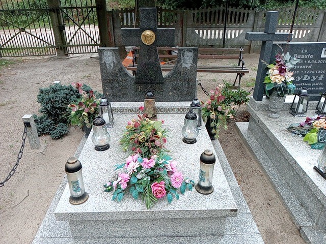 Grób Czesław Przybył